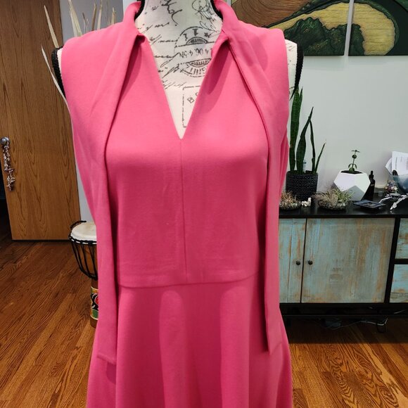 MAGGIE LONDON Ruthie Tie Neck Dress - Picture 8 of 9